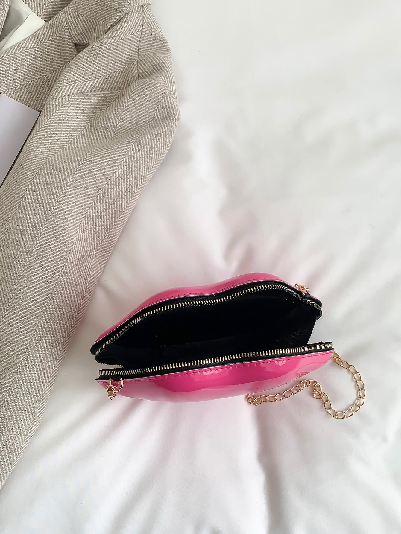 Lip Design Novelty Bag
