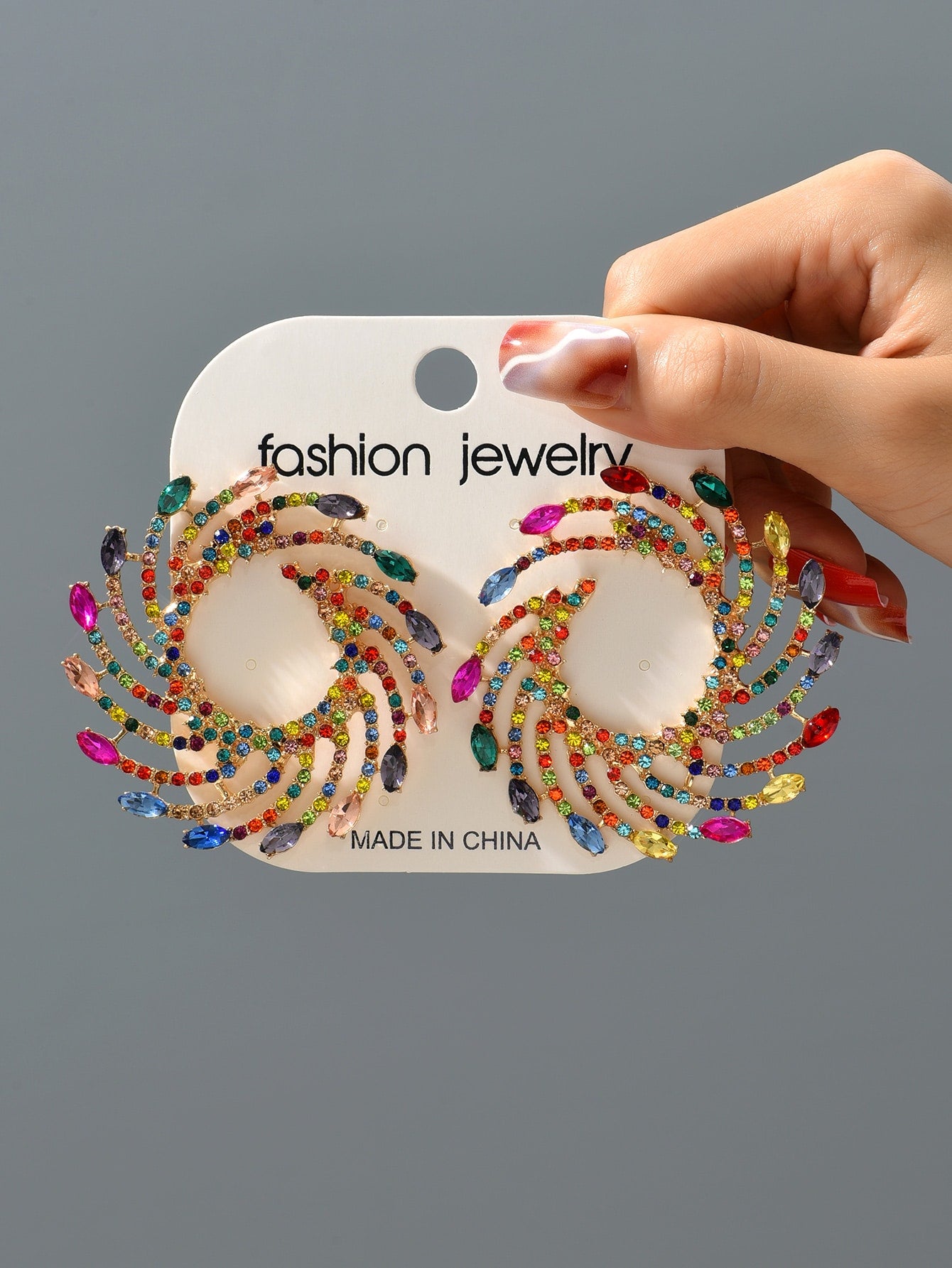 Glamorous Random Color Rhinestone Structured Stud Earrings