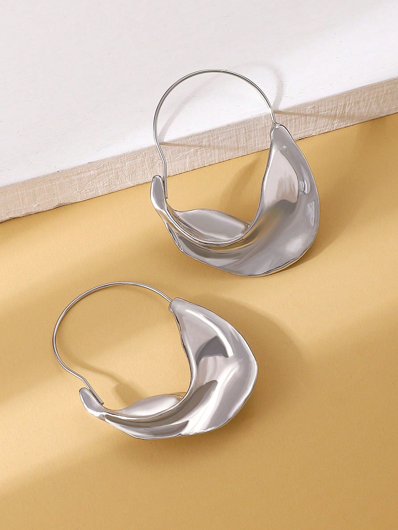 Geometric Design Hoop Earrings