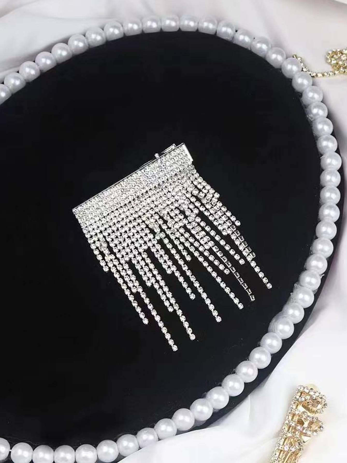 Rhinestone Tassel Glamorous Hair Clip